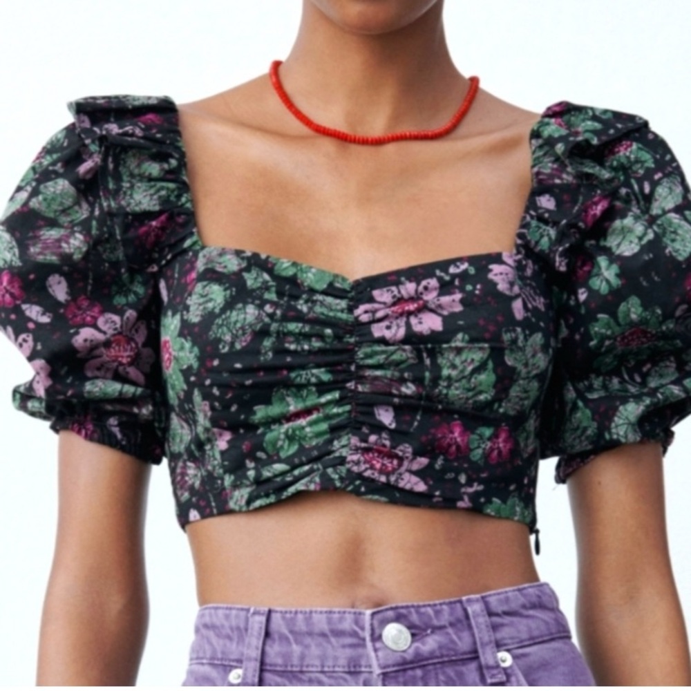 Zara Floral Cropped Puff Sleeve Blouse Size Medium Dark Romantic Fairycore Girly